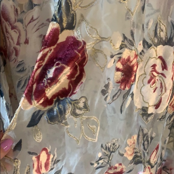 Velvet Floral Kimono - Picture 2 of 3